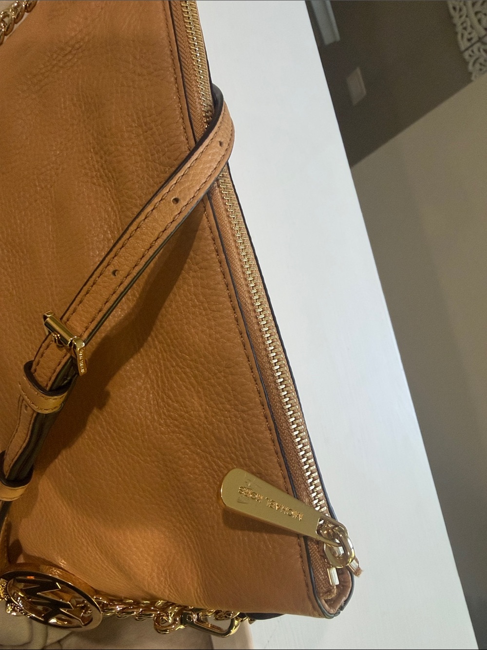 Michael Kors Camel/Tan Leather Crossbody with Gold keychain on the side. - Picture 2 of 8